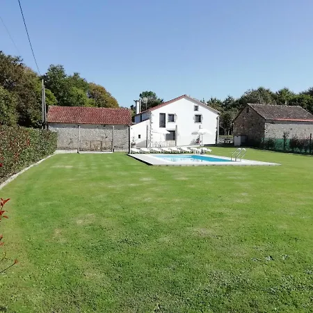 Buelina Da Carballeira Feriehus *